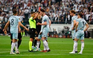 Declan Rice shown Red Card